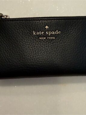 KATE SPADE Black PEBBLED LEATHER Bifold Wallet Snap Close MSRP $129